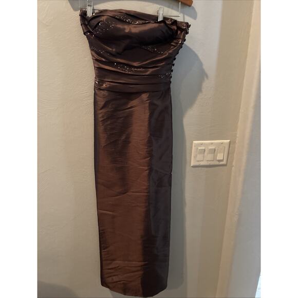 Bill Levkoff Strapless Floor-Length Formal Gown Size 0 Prom, w/ Crystals - Picture 3 of 12